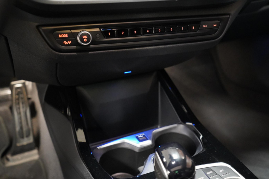 BMW 1-serie 120i M-Sport Pano|Sfeer|Stuurverwarming
