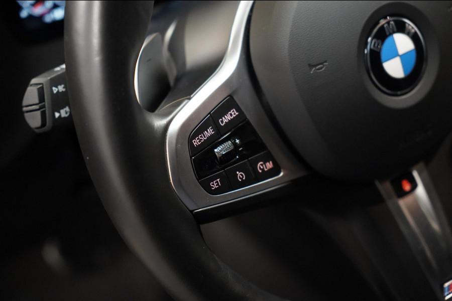 BMW 1-serie 120i M-Sport Pano|Sfeer|Stuurverwarming