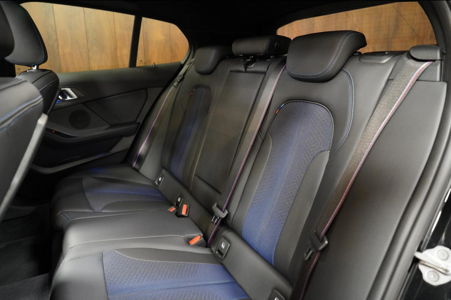 BMW 1-serie 120i M-Sport Pano|Sfeer|Stuurverwarming