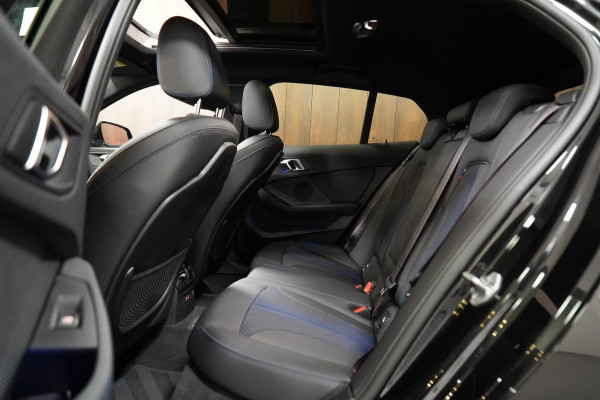 BMW 1-serie 120i M-Sport Pano|Sfeer|Stuurverwarming