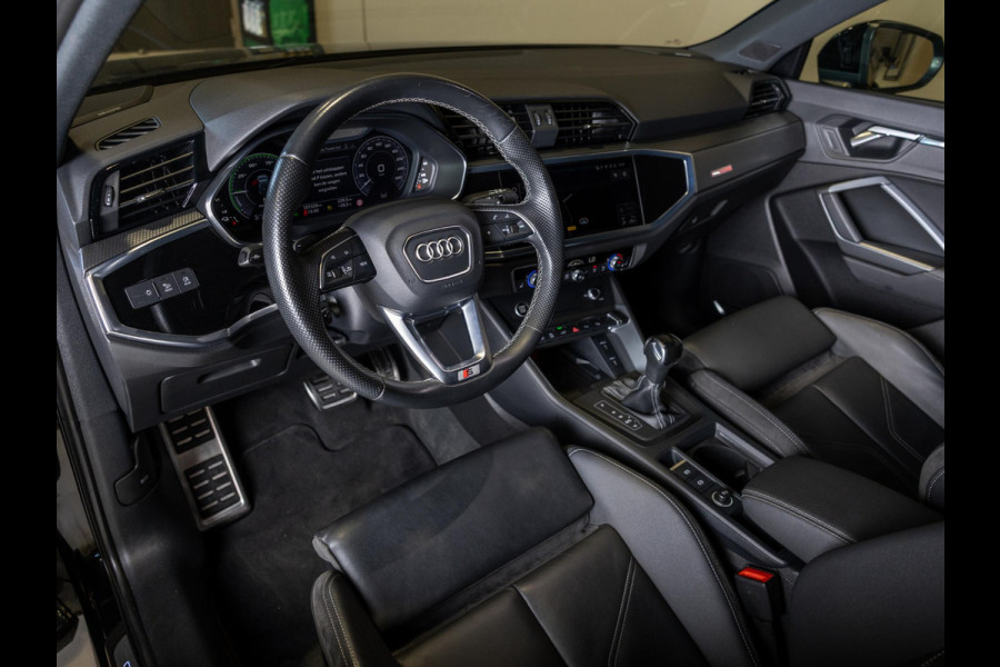 Audi Q3 45 TFSI e S edition / 245pk / Trekhaak / Bang & Olufsen / Keyless / Elektrische stoelverstelling met geheugen /