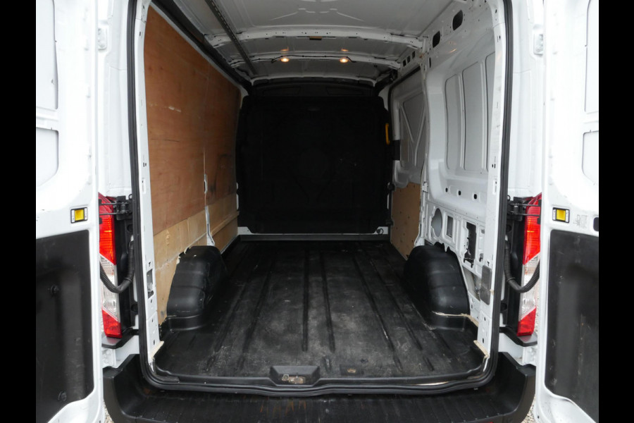 Ford Transit 2.0 TDCI 130PK L2H2 Airco Automaat MARGEPRIJS