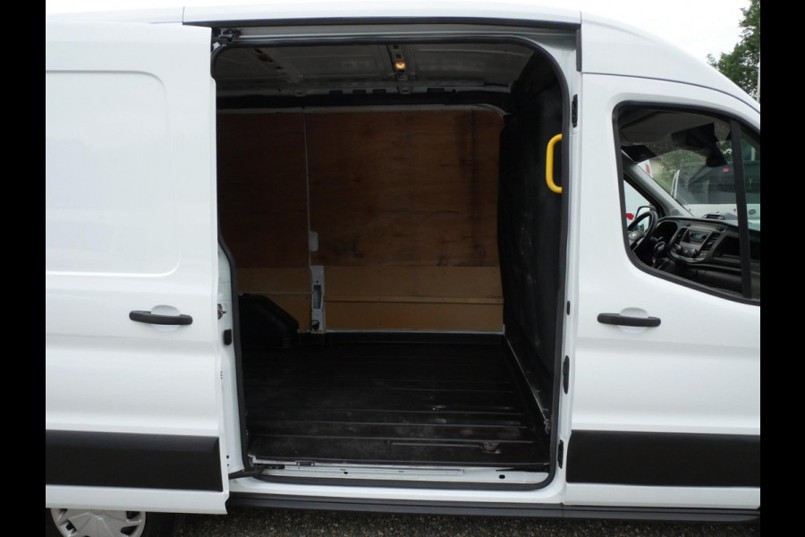Ford Transit 2.0 TDCI 130PK L2H2 Airco Automaat MARGEPRIJS