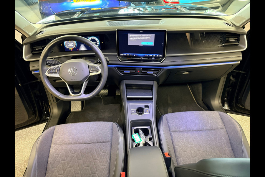 Volkswagen Tayron 1.5 eTSI Life Edition 7persoons / trekhaak / led / 360camera / navigatie
