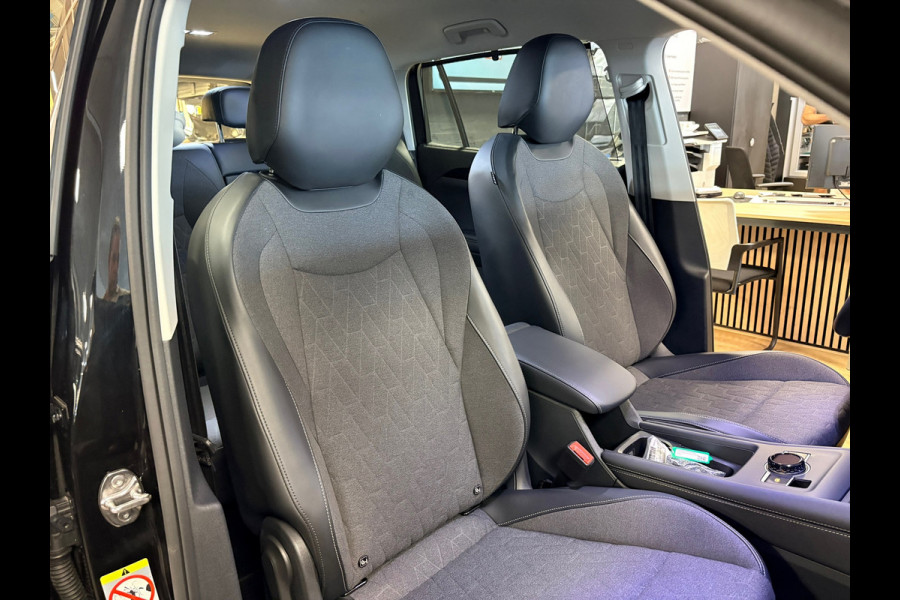 Volkswagen Tayron 1.5 eTSI Life Edition 7persoons / trekhaak / led / 360camera / navigatie