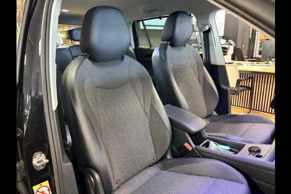 Volkswagen Tayron 1.5 eTSI Life Edition 7persoons / trekhaak / led / 360camera / navigatie