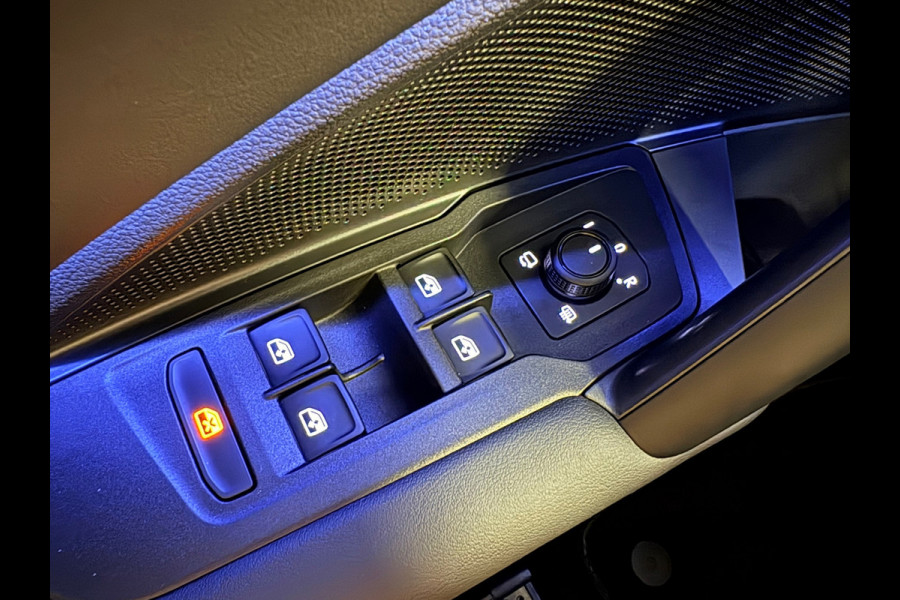 Volkswagen Tayron 1.5 eTSI Life Edition 7persoons / trekhaak / led / 360camera / navigatie