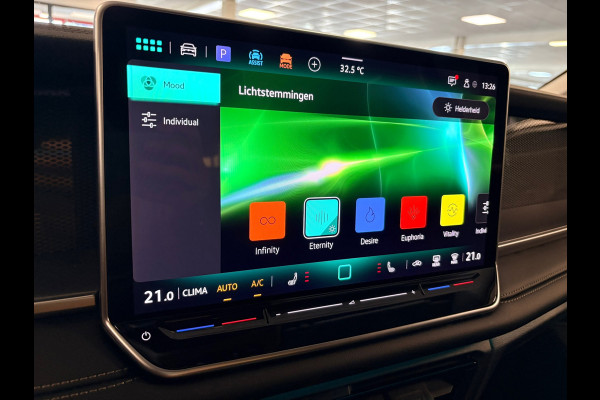 Volkswagen Tayron 1.5 eTSI Life Edition 7persoons / trekhaak / led / 360camera / navigatie
