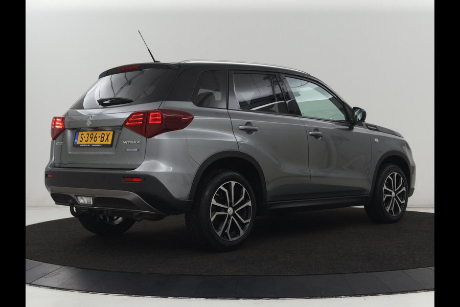 Suzuki Vitara 1.4 Boosterjet Select Smart Hybrid | Stoelverwarming | Trekhaak | Adaptive cruise | Carplay | Camera | Full LED | Navigatie | Climate control | Parkeerhulp