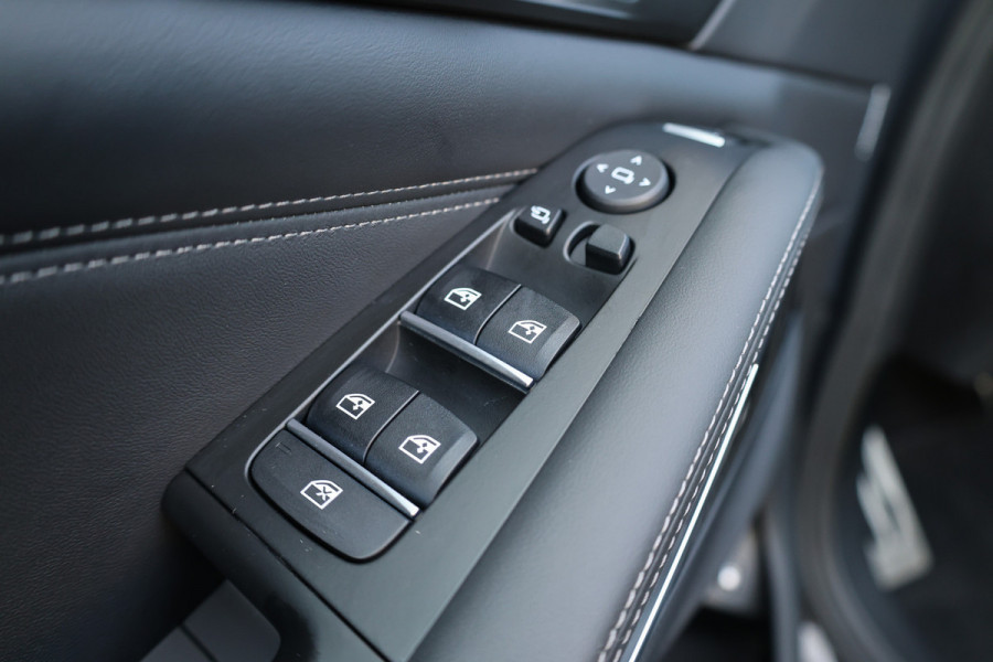 BMW X5 xDrive45e High Executive | BTW | M-SPORT | HUD | 4WIELSTUURING | SKYLOUNGE | CABRON | 22'' | ACC | DEALER ONDH | 360 |