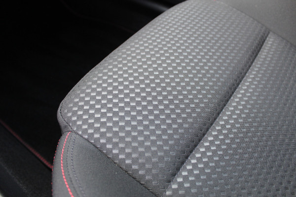 Ford FOCUS Wagon 1.0 EcoBoost Hybrid ST Line X | Adaptieve cruise | BLIS | Head-up | Trekhaak | Winterpack
