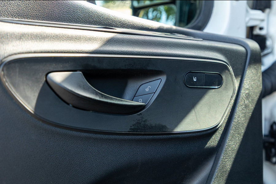 Mercedes-Benz eSprinter ESprinter L2H2 41 kWh Tussenschot met deur I Airco I Camera I Bluetooth