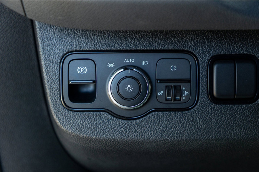 Mercedes-Benz eSprinter ESprinter L2H2 41 kWh Tussenschot met deur I Airco I Camera I Bluetooth