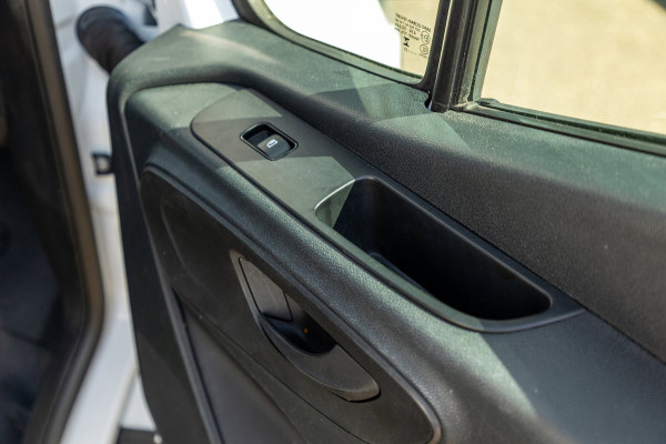 Mercedes-Benz eSprinter ESprinter L2H2 41 kWh Tussenschot met deur I Airco I Camera I Bluetooth