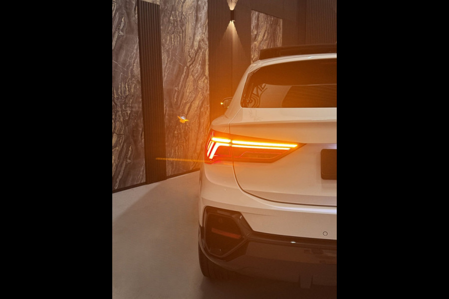 Audi Q3 Sportback 35 TFSI 3x S-line|PANO|BLIND SPOT|SFEER|BOMVOL