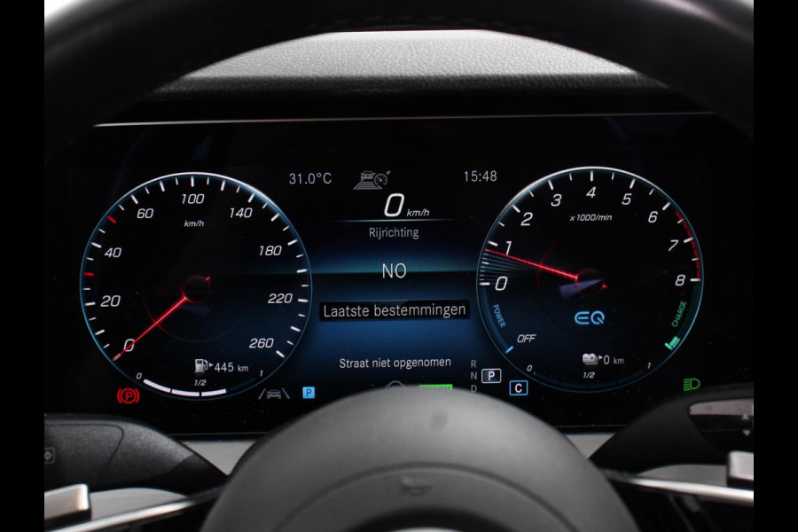 Mercedes-Benz E-Klasse 300e Avantgarde Premium Plus PHEV Automaat Panorama dak Climate control Adaptieve cruise control Parkeersensoren Camera  Verwarmde voorstoelen Keyless Lcihtmetalen velgen Led Burmester