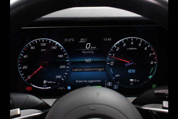 Mercedes-Benz E-Klasse 300e Avantgarde Premium Plus PHEV Automaat Panorama dak Climate control Adaptieve cruise control Parkeersensoren Camera  Verwarmde voorstoelen Keyless Lcihtmetalen velgen Led Burmester