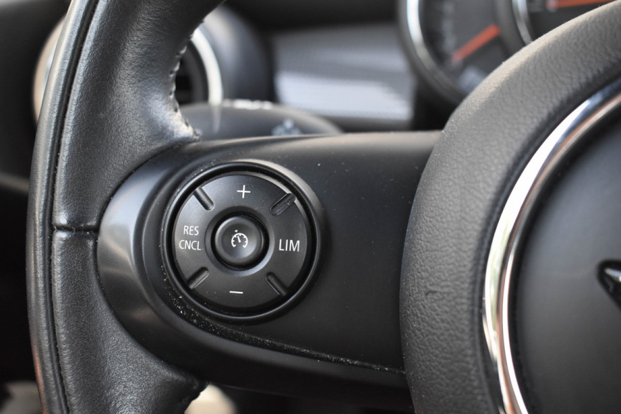 MINI Cabrio 1.5 Cooper Chili | Leder | NL Auto | Carplay | Keyless | Dealer. OH