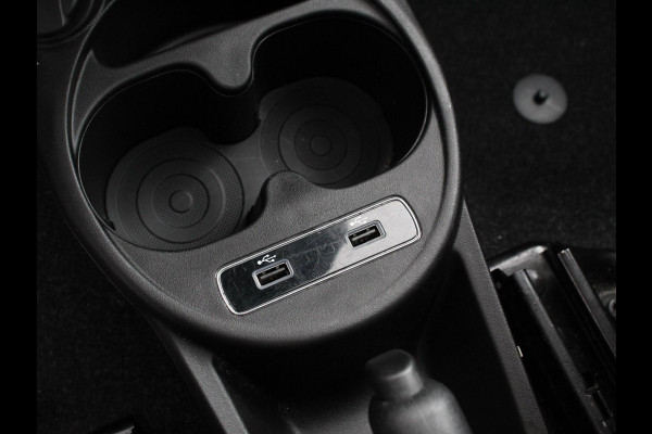 Fiat 500 1.0 Hybrid Dolcevita Finale Panorama dak Control Parkeer Sensoren  Lichtmetalen Velgen Cruise Control
