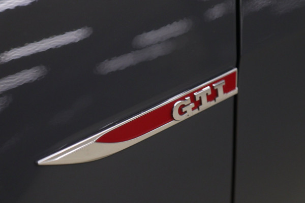 Volkswagen Golf 2.0 TSI GTI TCR /PANO/CARPLAY/CAM/KEYLESS/ACC/DCC/VOL