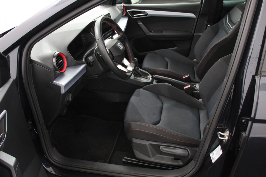 Seat Ibiza 1.0 TSI 110pk DSG FR Navigatie Apple Carplay/Android Auto Camera Parkeersensoren Adaptive cruise control Keyless Entry/Start Virtual Cockpit Stoelverwarming Ledverlichting Getinte ramen