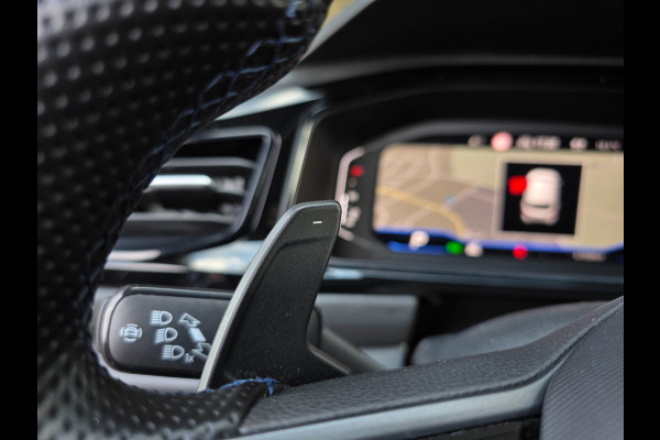 Volkswagen T-Roc 2.0 TSI 4Motion R / AKRAPOVIC !