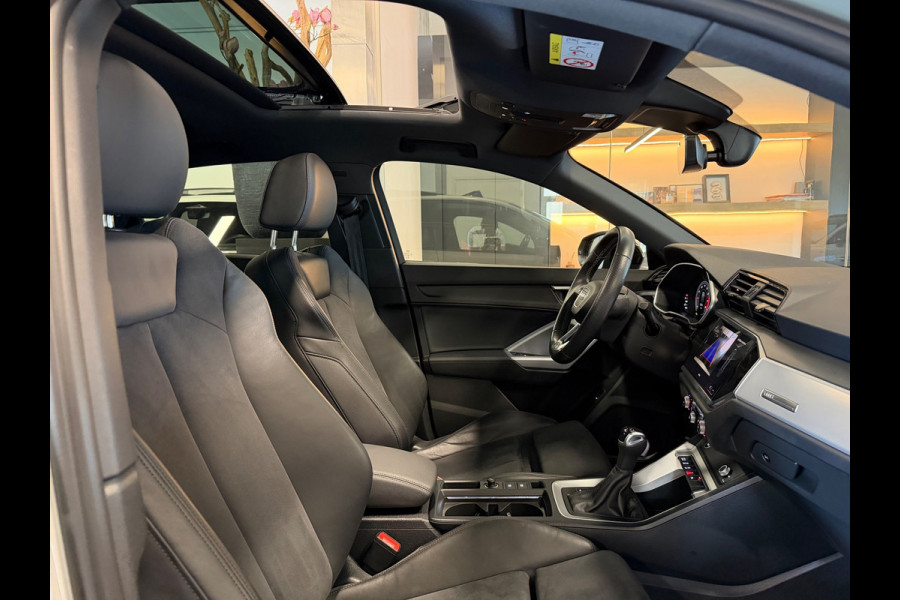 Audi Q3 Sportback 35 TFSI S line Panorama Camera 2024