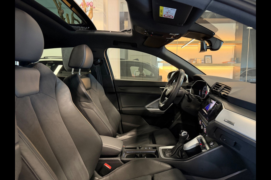 Audi Q3 Sportback 35 TFSI S line Panorama Camera 2024