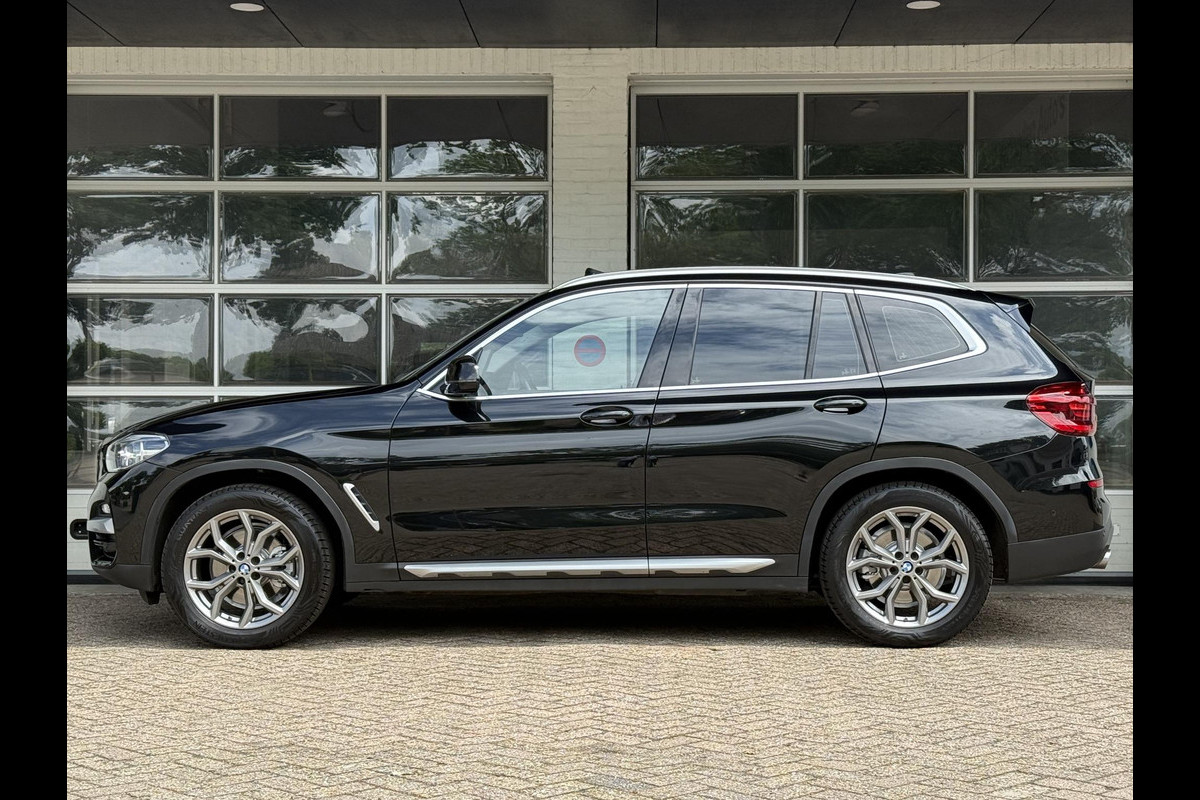 BMW X3 xDrive20i X LINE | PANORMA | HARMAN KARDON | SPORTSTOELEN | CAMERA | LEDER |