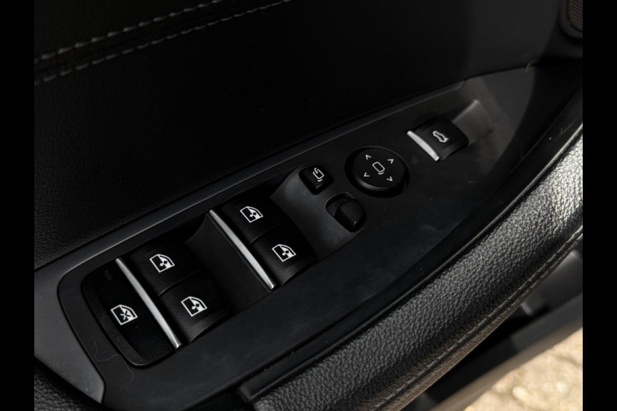 BMW X3 xDrive20i X LINE | PANORMA | HARMAN KARDON | SPORTSTOELEN | CAMERA | LEDER |