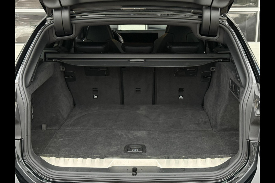 BMW 3 Serie Touring 330e M SPORT PRO LCI | M STOELEN | MEMORY SEATS | PANORAMA | 360 CAMERA | 19 INCH LM VELGEN |