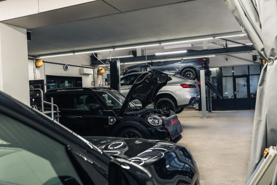 BMW X3 xDrive30e M SPORT | M STOELEN | ELEKTR. STOELEN | HEAD UP | PANORAMA | SPORTREMMEN | HARMAN KARDON | ADAP. CRUISE |