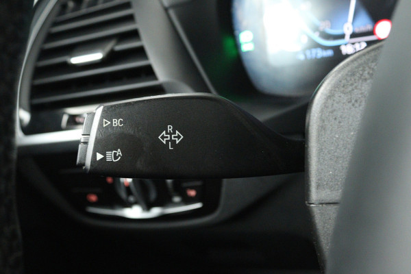 BMW iX3 Executive 80 kWh (PANORAMADAK, MEMORY SEATS, AUTOPILOT, CAMERA, 1e EIGENAAR, DEALER ONDERHOUDEN)