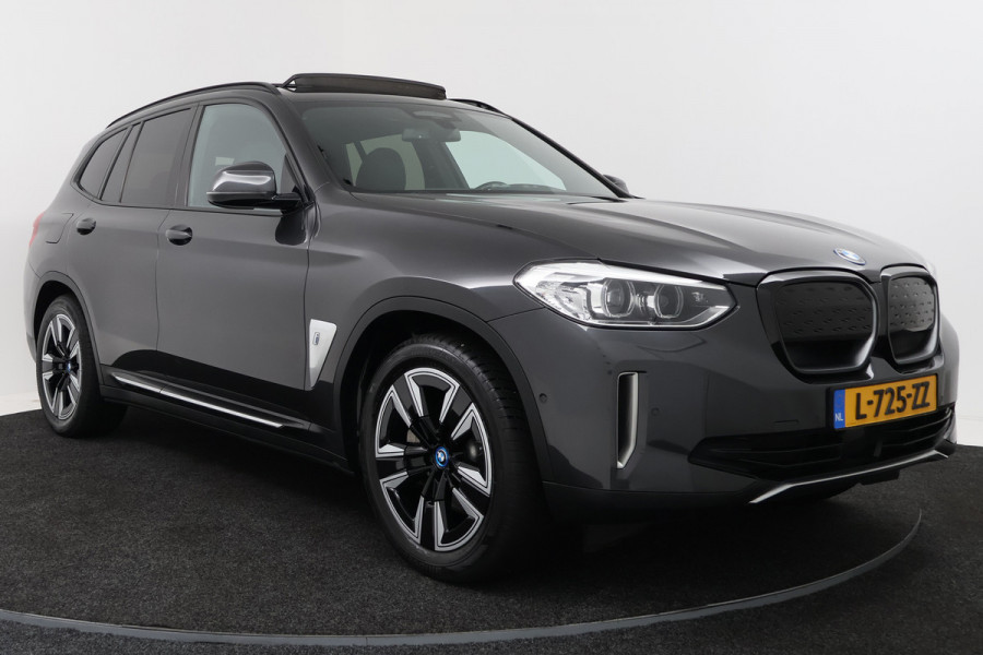 BMW iX3 Executive 80 kWh (PANORAMADAK, MEMORY SEATS, AUTOPILOT, CAMERA, 1e EIGENAAR, DEALER ONDERHOUDEN)