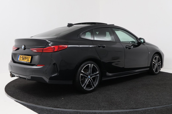 BMW 2 Serie Gran Coupé 218i Business Edition Plus (PANORAMADAK, CAMERA, SFEERVERLICHTING, STOELVERWARMING, PARKEERSENSOREN)