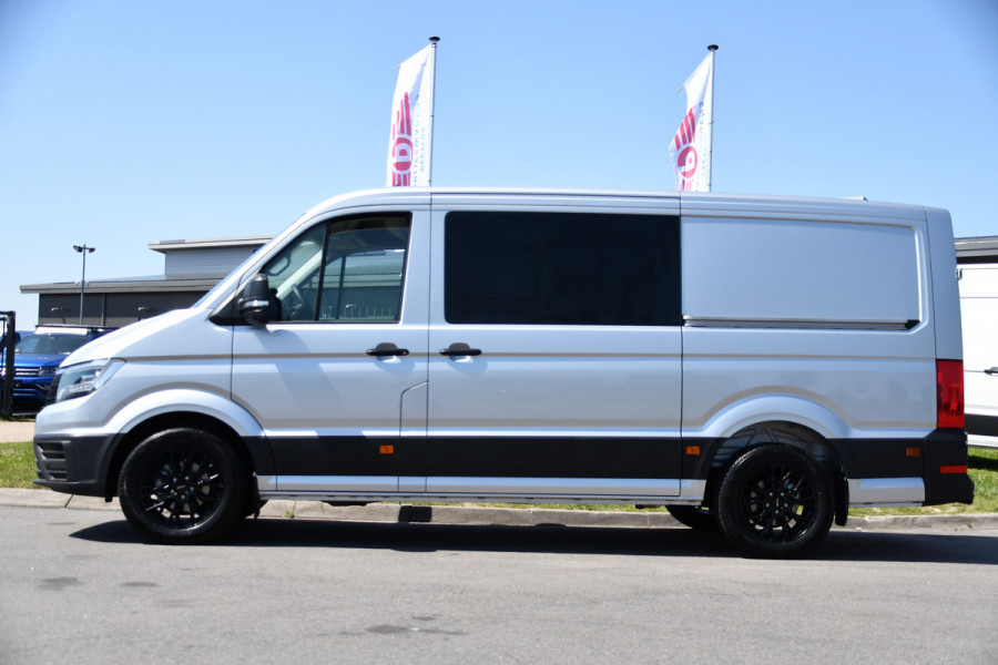 Volkswagen Crafter 35 2.0 TDI L3H2 DC Highline PB Edition Camera, Caplay, LED, 177pk, 2 x Schuifdeur, Clima, Leder, Multimedia, Voorruit verwarming, Automaat, Uniek!