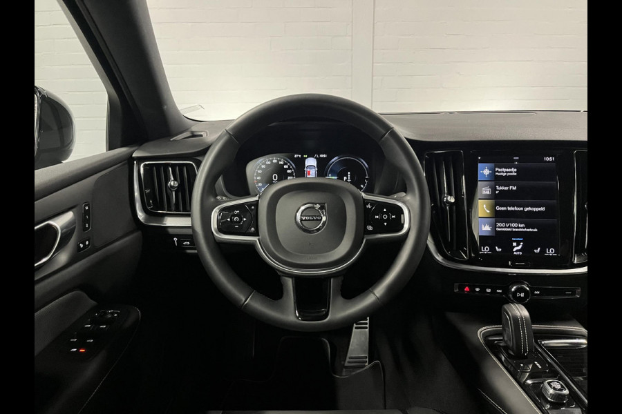 Volvo S60 2.0 Recharge T8 AWD R-Design *Long Range* Adapt. cruise | Stoel-/stuurverwarming | Carplay | Camera | Memory seats | Navigatie