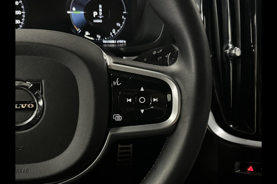 Volvo S60 2.0 Recharge T8 AWD R-Design *Long Range* Adapt. cruise | Stoel-/stuurverwarming | Carplay | Camera | Memory seats | Navigatie