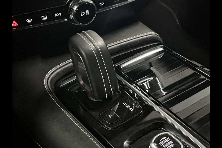 Volvo S60 2.0 Recharge T8 AWD R-Design *Long Range* Adapt. cruise | Stoel-/stuurverwarming | Carplay | Camera | Memory seats | Navigatie