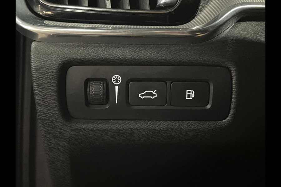 Volvo S60 2.0 Recharge T8 AWD R-Design *Long Range* Adapt. cruise | Stoel-/stuurverwarming | Carplay | Camera | Memory seats | Navigatie