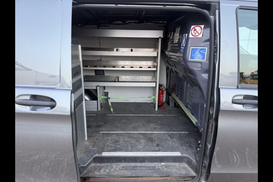Mercedes-Benz Vito 114 1.9 CDI Automaat L2H1 Achterklep Climate Control Cruise Control Parkeersensoren V+A Kastwand Inbouw