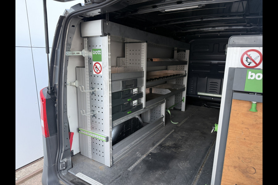 Mercedes-Benz Vito 114 1.9 CDI Automaat L2H1 Achterklep Climate Control Cruise Control Parkeersensoren V+A Kastwand Inbouw