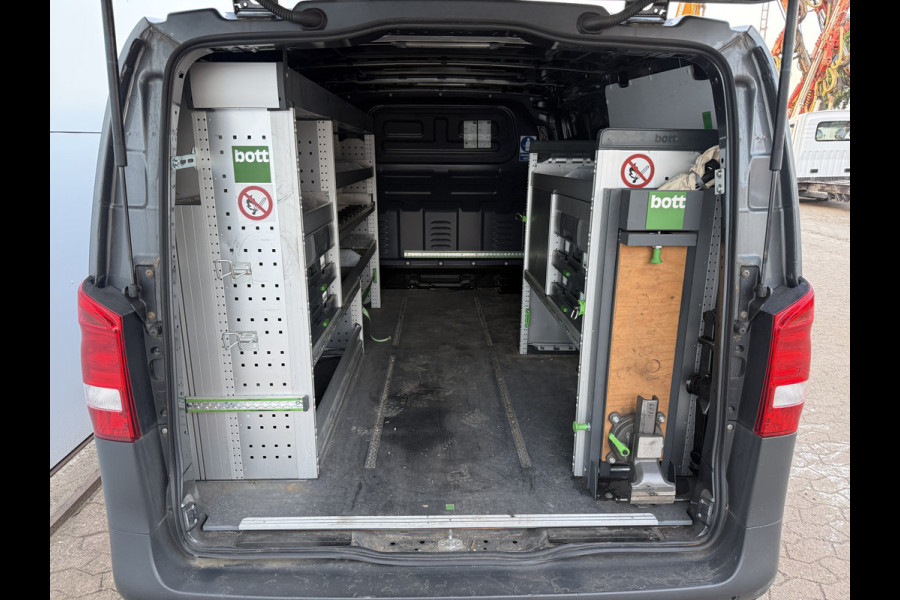 Mercedes-Benz Vito 114 1.9 CDI Automaat L2H1 Achterklep Climate Control Cruise Control Parkeersensoren V+A Kastwand Inbouw