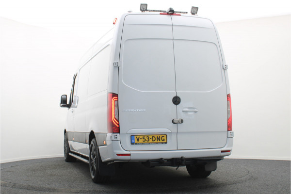 Mercedes-Benz Sprinter 317 CDI L2H2 RWD 3-Zits, Trekhaak 3500KG, LED, Zonneklep, Camera, Apple Carplay, 18"