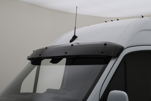 Mercedes-Benz Sprinter 317 CDI L2H2 RWD 3-Zits, Trekhaak 3500KG, LED, Zonneklep, Camera, Apple Carplay, 18"