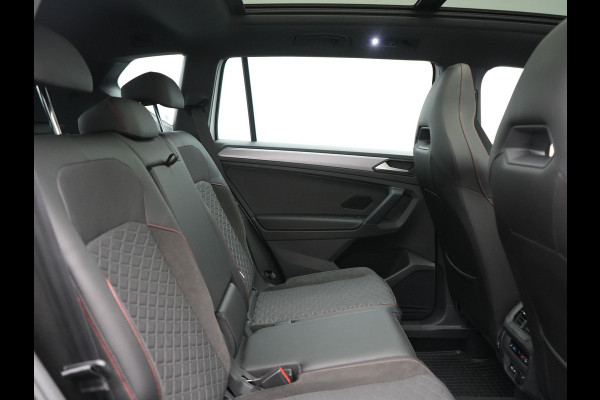 Seat Tarraco 1.4 TSI e-Hybrid FR PHEV 245pk Dealer O.H | Trekhaak Af Fabriek | Panodak | 360 Camera | Adaptive Cruise | Sportstoelen Memory & Verwarmd | BLIS | Apple Carplay | Travel Assist | Keyless | Navigatie | Virtual | DAB | 20" L.M | Plug In Hybrid |
