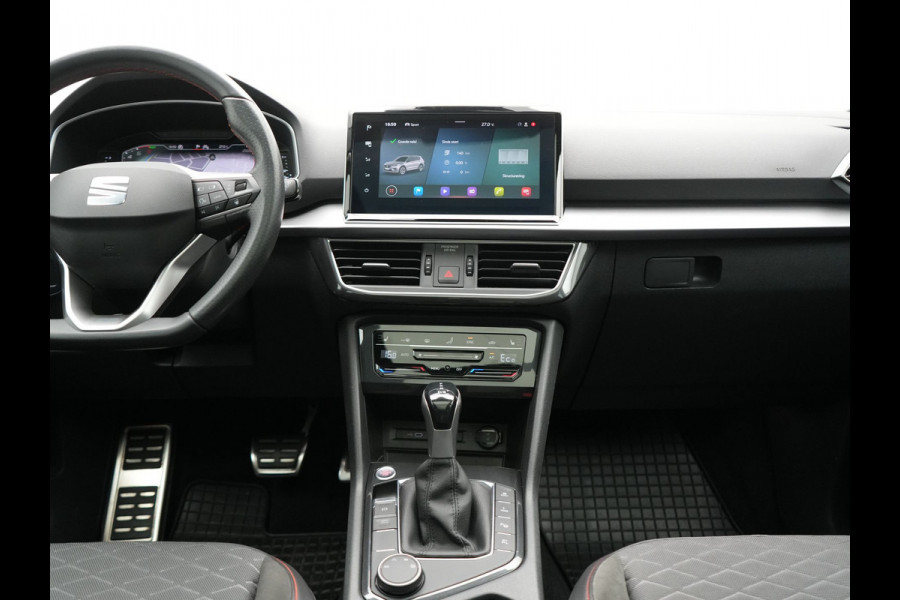 Seat Tarraco 1.4 TSI e-Hybrid FR PHEV 245pk Dealer O.H | Trekhaak Af Fabriek | Panodak | 360 Camera | Adaptive Cruise | Sportstoelen Memory & Verwarmd | BLIS | Apple Carplay | Travel Assist | Keyless | Navigatie | Virtual | DAB | 20" L.M | Plug In Hybrid |