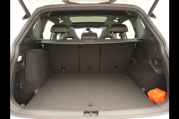 Seat Tarraco 1.4 TSI e-Hybrid FR PHEV 245pk Dealer O.H | Trekhaak Af Fabriek | Panodak | 360 Camera | Adaptive Cruise | Sportstoelen Memory & Verwarmd | BLIS | Apple Carplay | Travel Assist | Keyless | Navigatie | Virtual | DAB | 20" L.M | Plug In Hybrid |