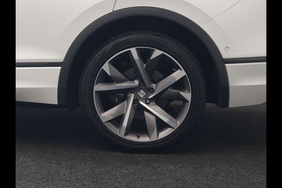 Seat Tarraco 1.4 TSI e-Hybrid FR PHEV 245pk Dealer O.H | Trekhaak Af Fabriek | Panodak | 360 Camera | Adaptive Cruise | Sportstoelen Memory & Verwarmd | BLIS | Apple Carplay | Travel Assist | Keyless | Navigatie | Virtual | DAB | 20" L.M | Plug In Hybrid |