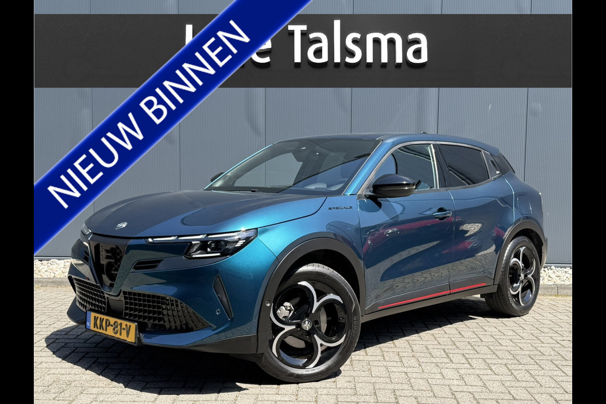 Alfa Romeo junior 1.2 Turbo Hybrid Ibrida Speciale | Automaat | Pack techno | Stoelverwarming | Electrische kofferklep | Camera achter | Apple Car